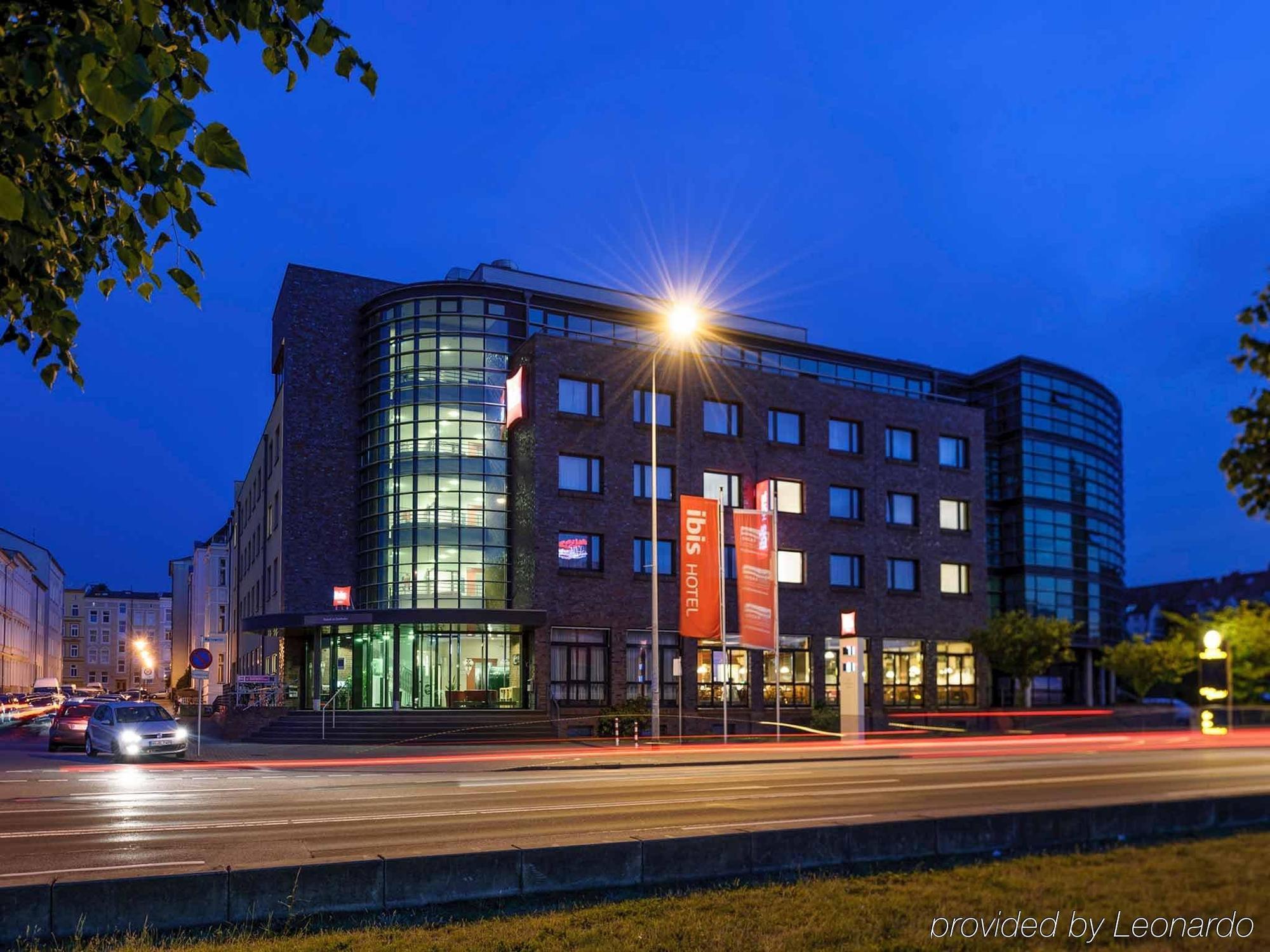 Hotel Ibis Am Stadthafen 2*